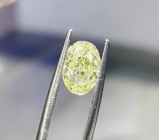 Laboratory-Created Fancy Yellow Oval-Cut VS1 Diamond 2.00ct 1