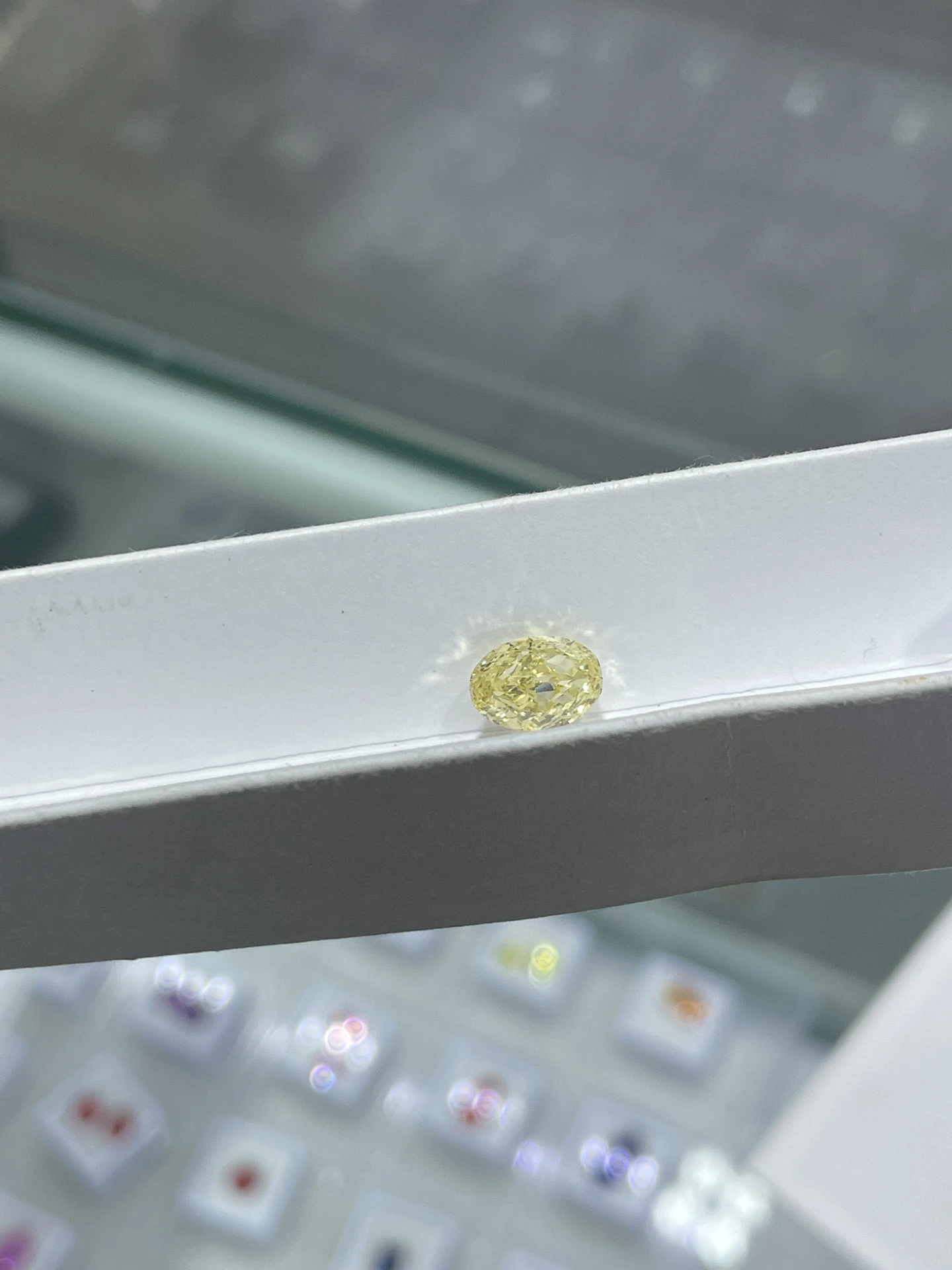 Lab Grown Fancy Oval Yellow VS1 Diamond 1