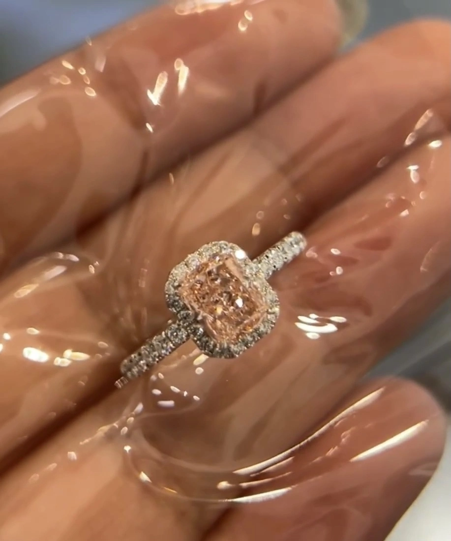 Lab-grown diamond cushion-shaped pink ring, 18k gold engagement ring 1