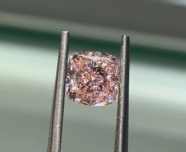 Lab Grown Cushion-Cut Fancy Pink Excellent VVS2 Clarity CVD Diamond 1