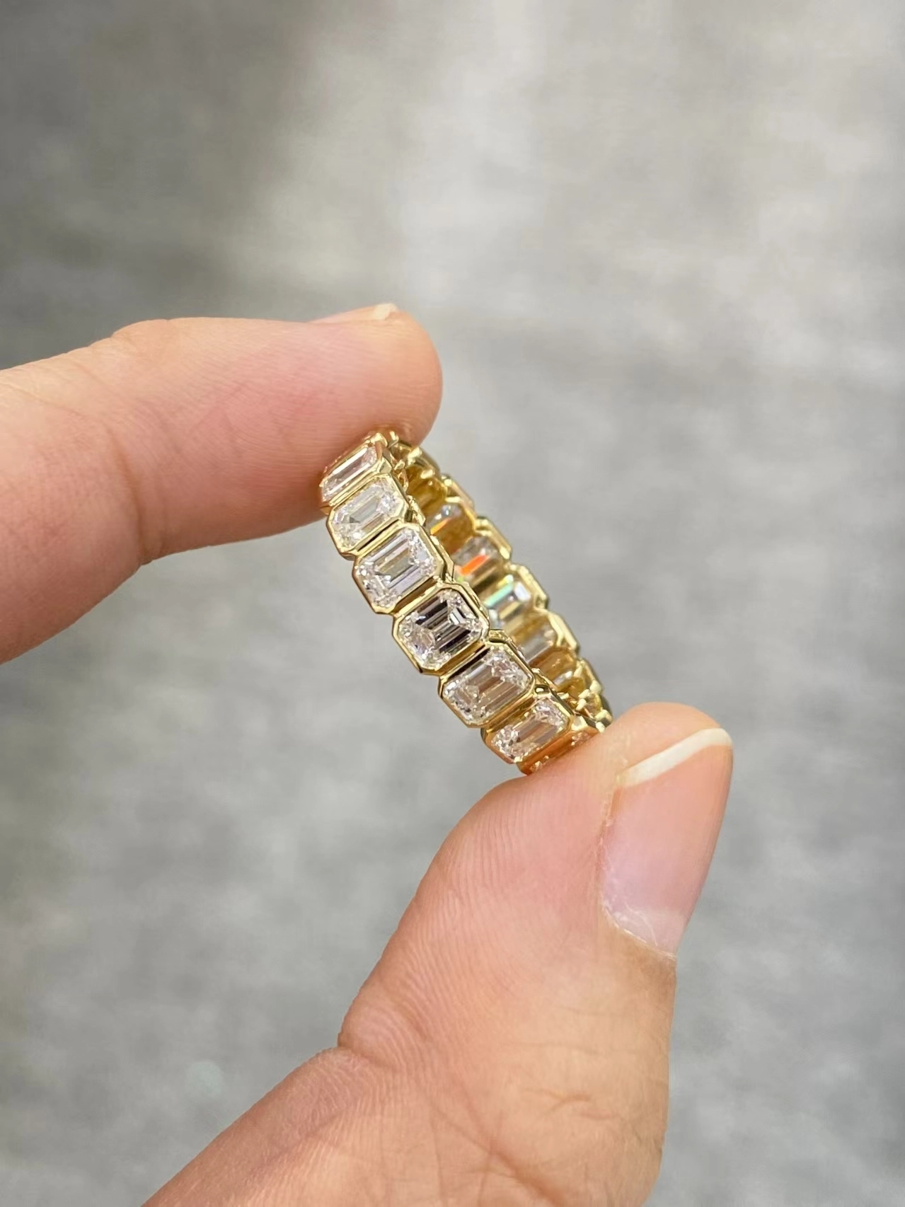 18K Gold Emerald Shaped Full Diamond Ring 1