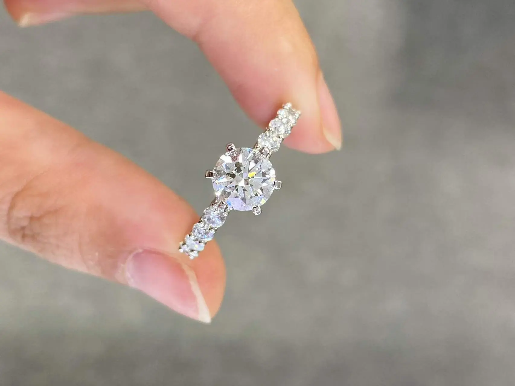 Platinum Ring 3.14CT VVS D Round Lab Grown Diamond Ring IGI Certificate 1