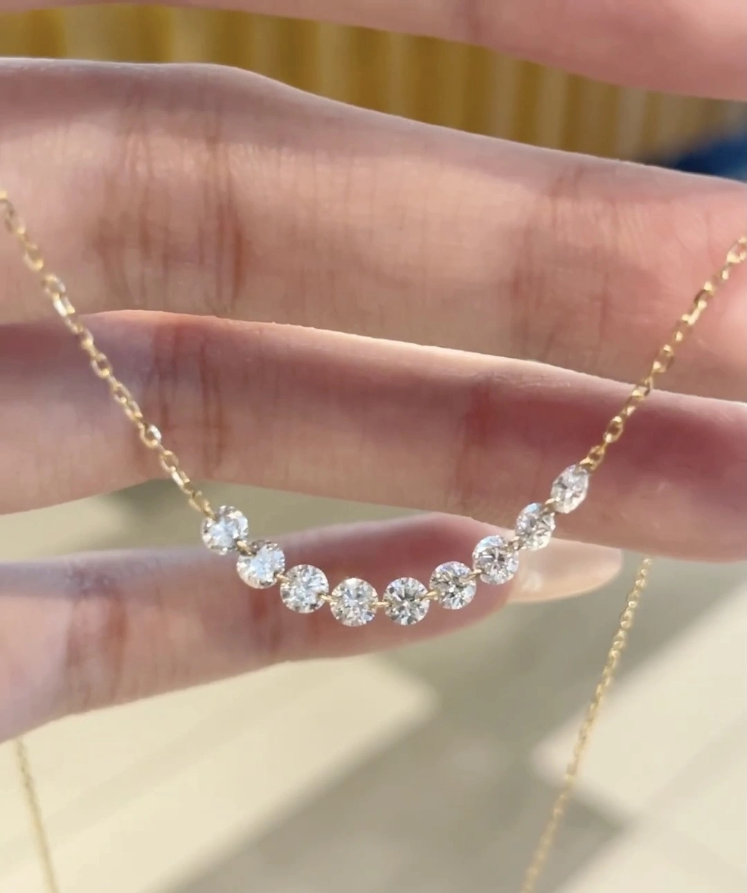 Lab-Grown Excellent Brilliant VVS Clarity Round-Cut Diamond For Necklace 1