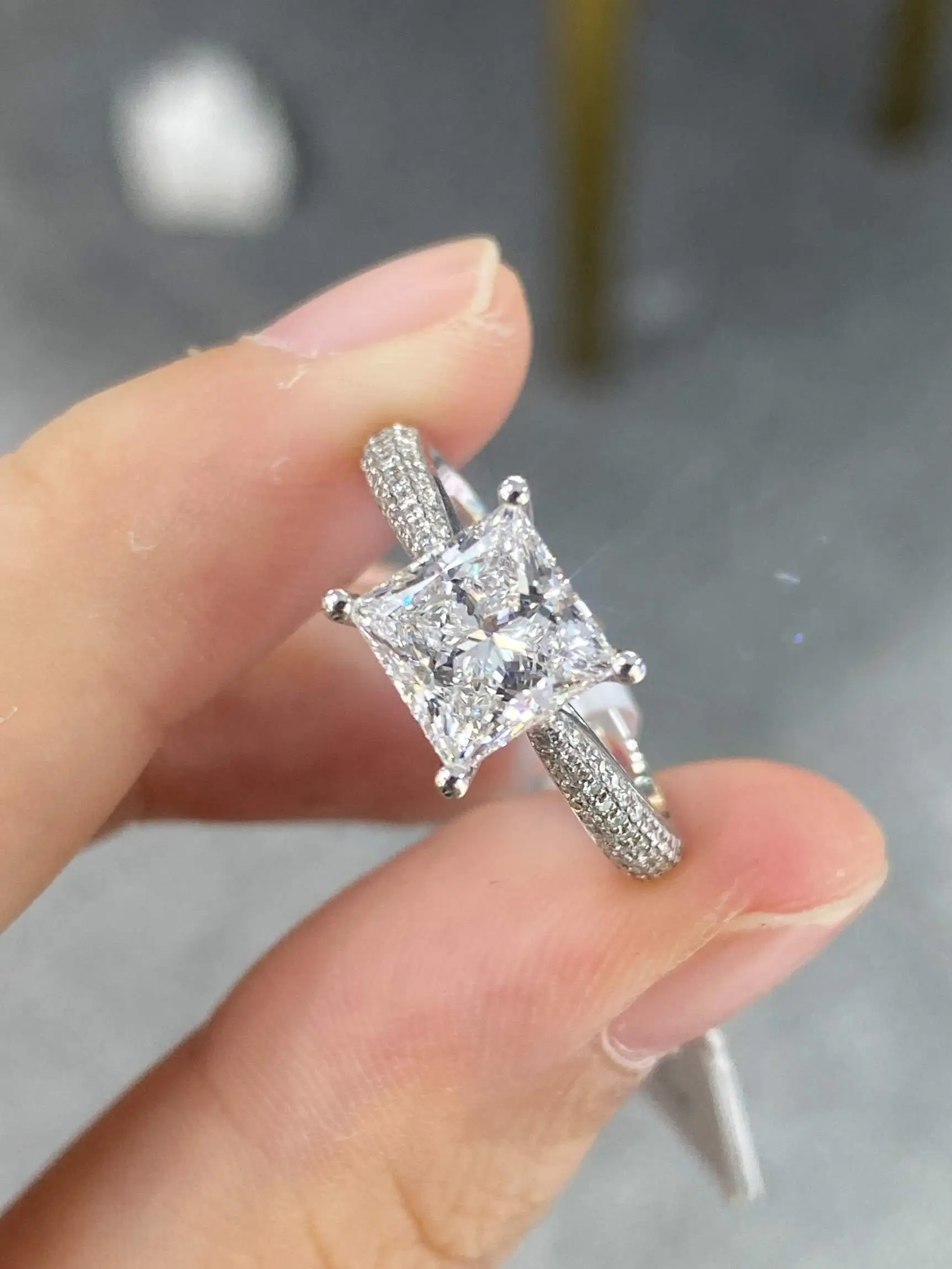 18K White Gold 1.72ct Princess Cut Lab Diamond Ring With Circular edge-cut stone 1