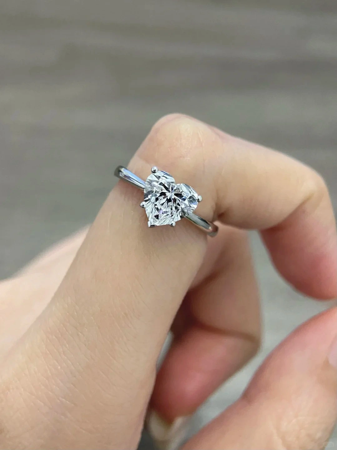 2-carat heart-shaped cultivated diamond set in 18K gold 5-prong ring - engagement ring 1