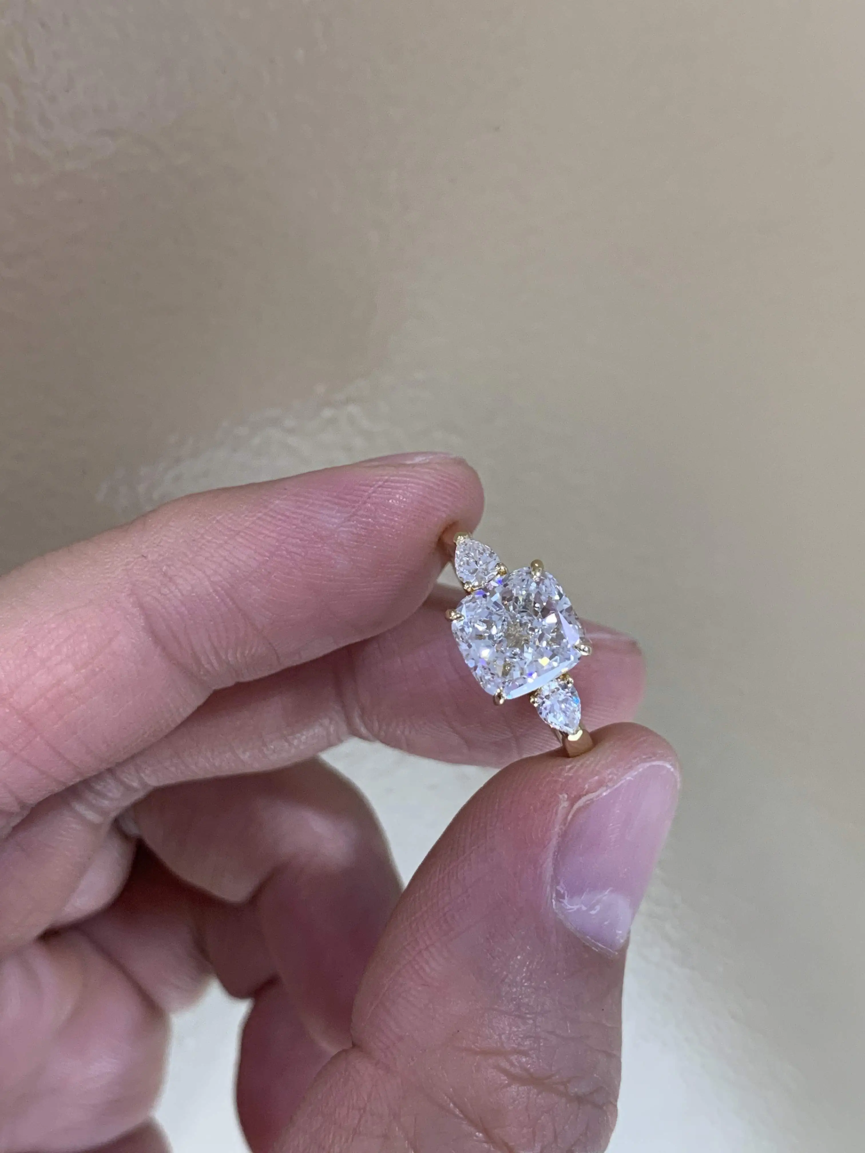 18K Yellow Gold 2.68ct Cushion Cut Lab Diamond Ring Pear-shaped entwined ring 1