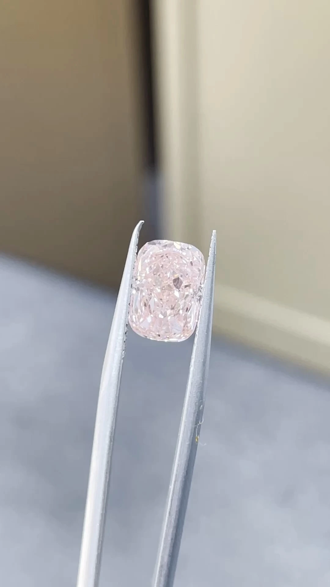 Fancy Intense Pink Lab Grown Excellent Cushion Cut VVS2 Clarity Brilliant Diamond 2.42ct 1