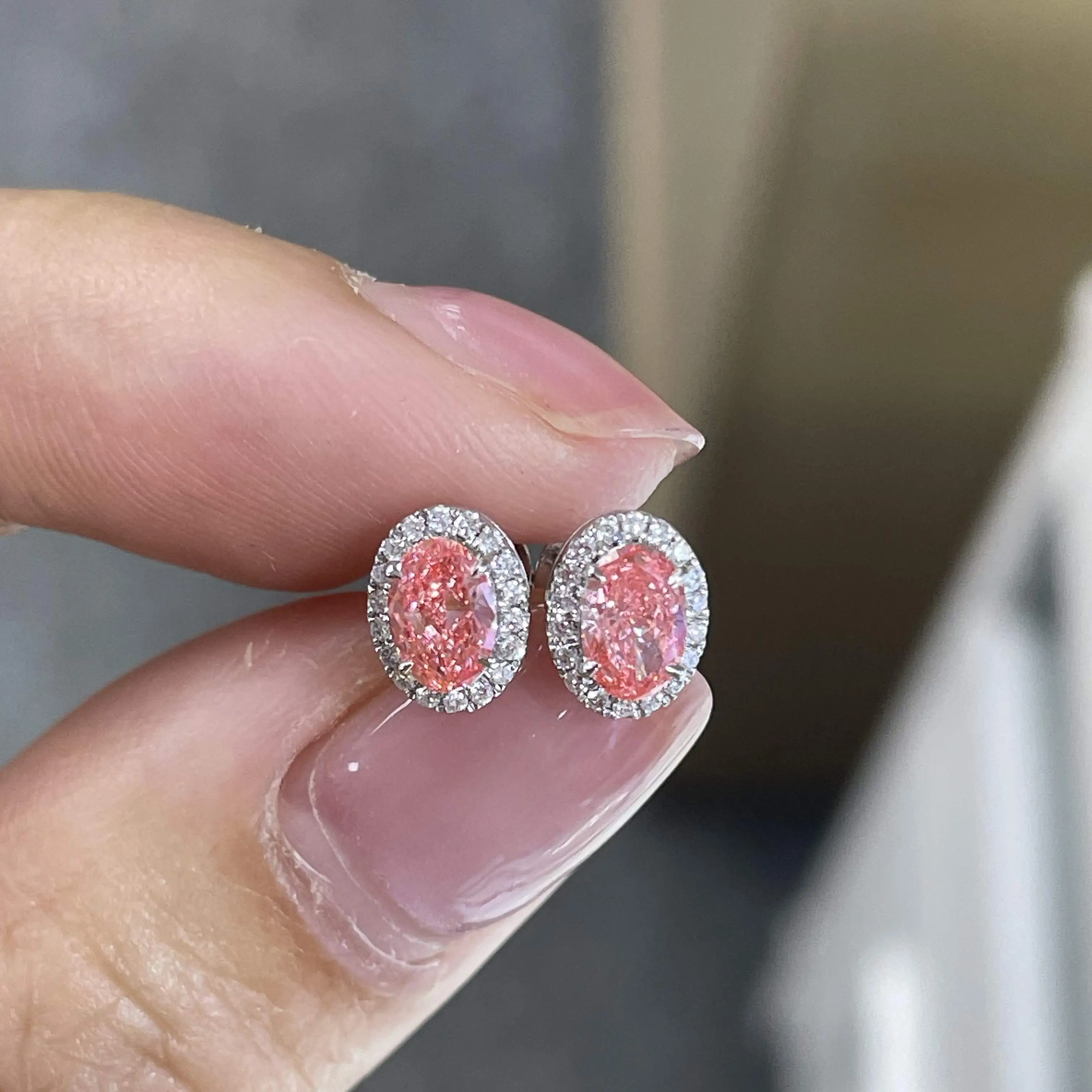 18k white gold lab diamond earrings 0.67ct VS Pink oval diamond earrings 1