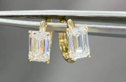 2.091ct Emerald Earrings For Women 1