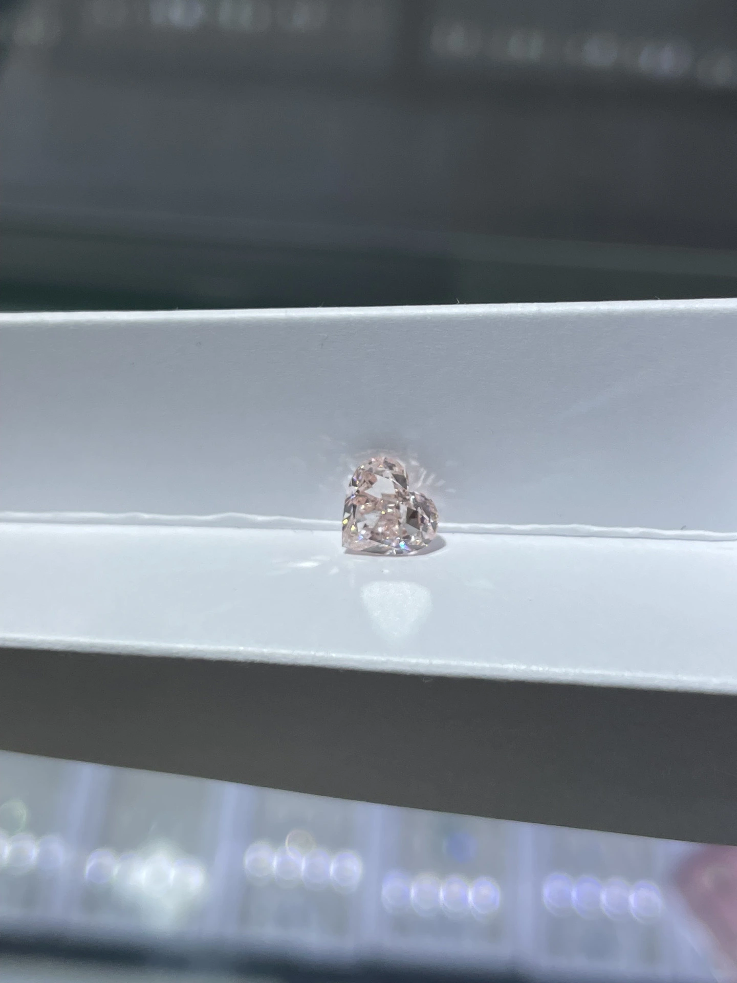 Sakura Pink Lab Grown Fancy Pink Excellent Heart-Cut VS1 Clarity Diamond 1.38ct 1
