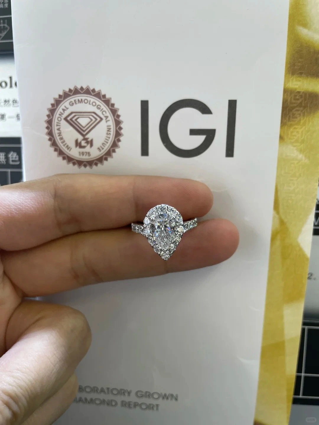 خاتم خطوبة على شكل كمثرى، خاتم ألماس أبيض عيار 18 قيراطًا مزروع في المختبر 1