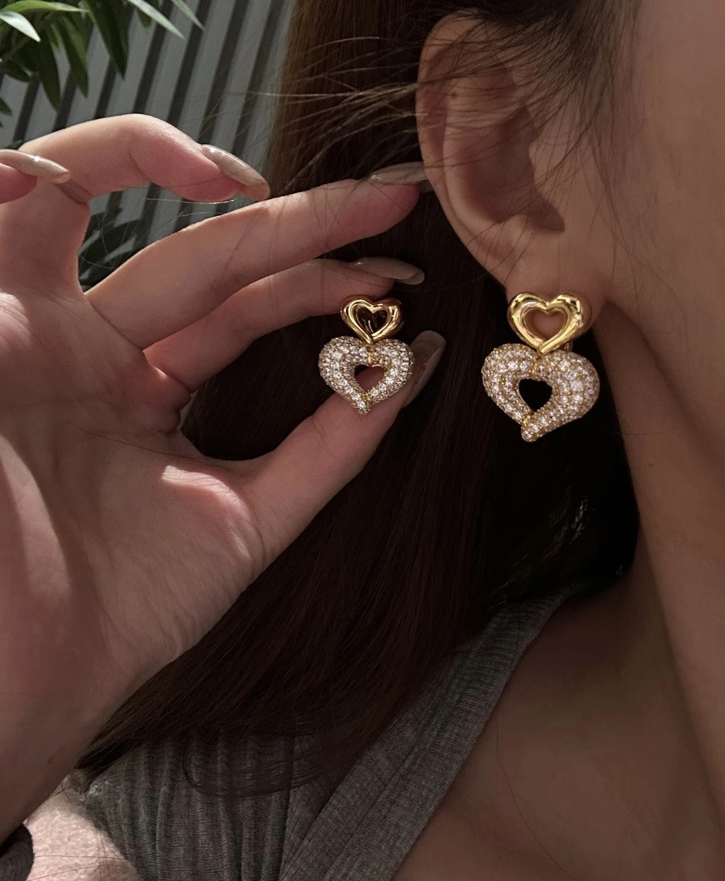 18K Yellow Gold Lab Diamond Earrings Customized heart-shaped stud earrings with IGI certification 1