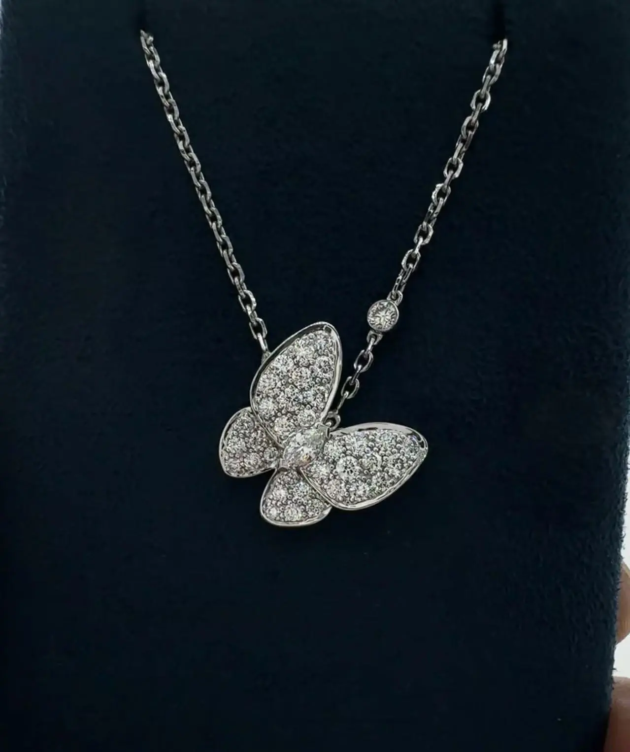 ZKZ Jewelry High Quality Unique Design 18K White Gold Lab Grown Diamond Buttterfly Pendant For Daily Wear 1