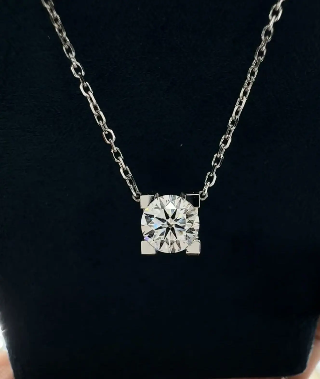 Fine Jewelry 18K White Gold Luxury Lab Grown Brilliant Cut Diamond  Pendant With IGI Certified 1