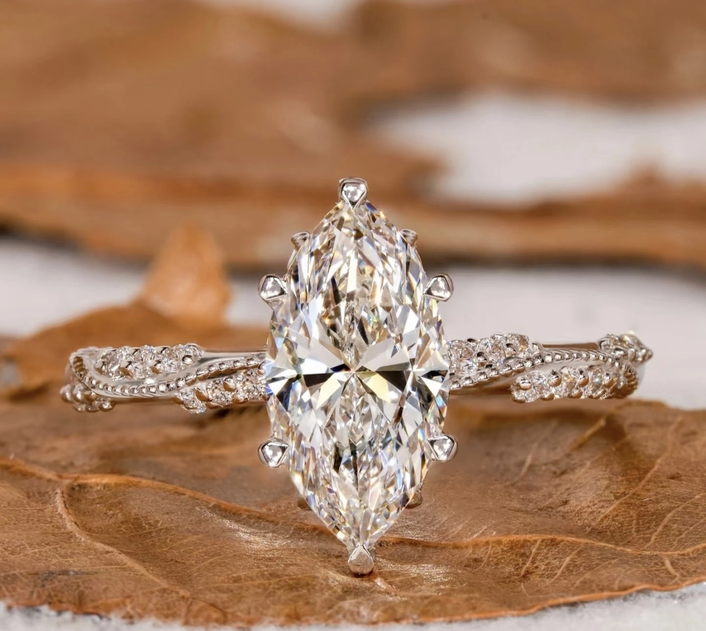 18K Lab Diamond Ring 2ct Marquise engagement ring Ring with a bridge-shaped tulip base with IGI certification 1