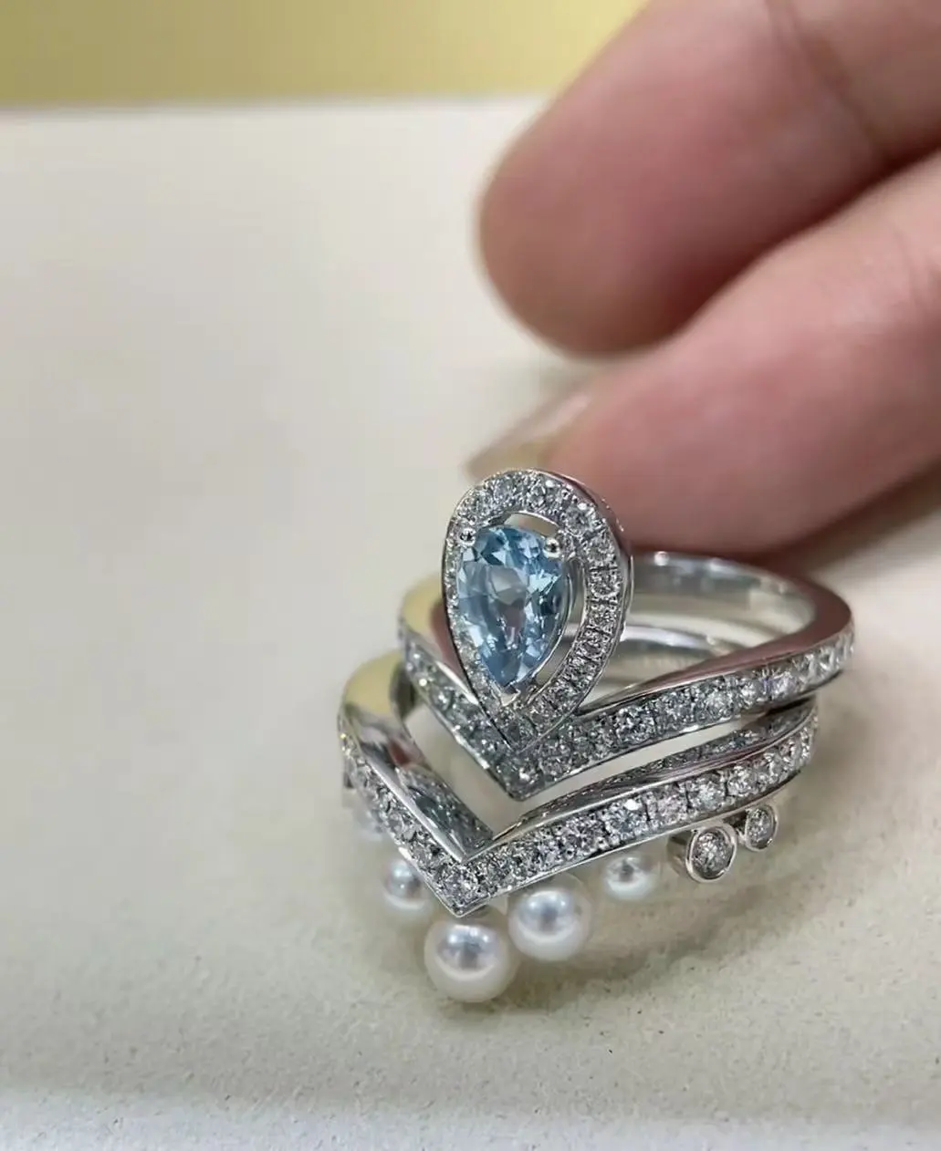 ZKZ Custom Jewelry Luxury 18K White Gold Lab Grown Aquamarine With Pearl Ring Set 1