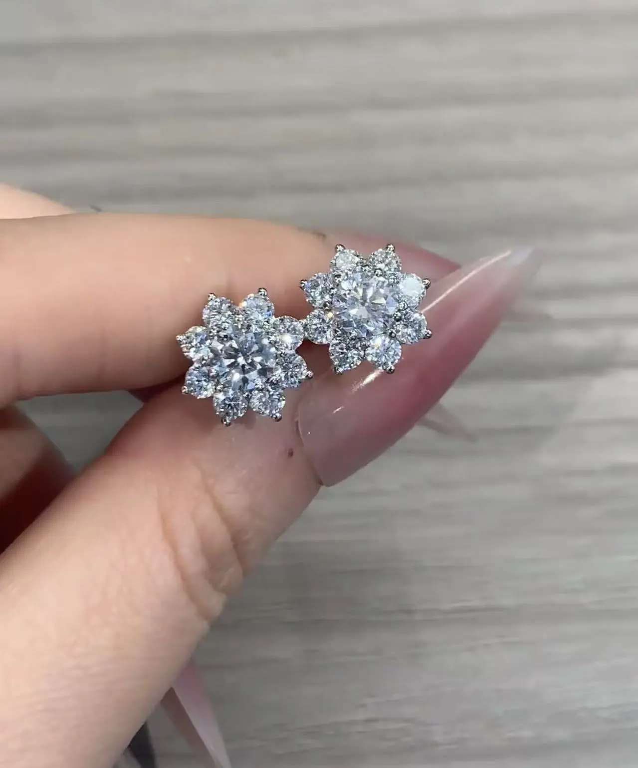 ZKZ Jewelry Popular Custom High-end Sunflower Lab-grown Diamond Earrings 1