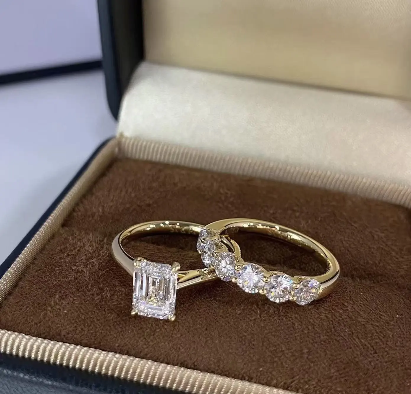 ZKZ Fine Jewelry CustomLab Grown Diamond Emerald Cut High-end Couple Ring Set With IGI Certified 1