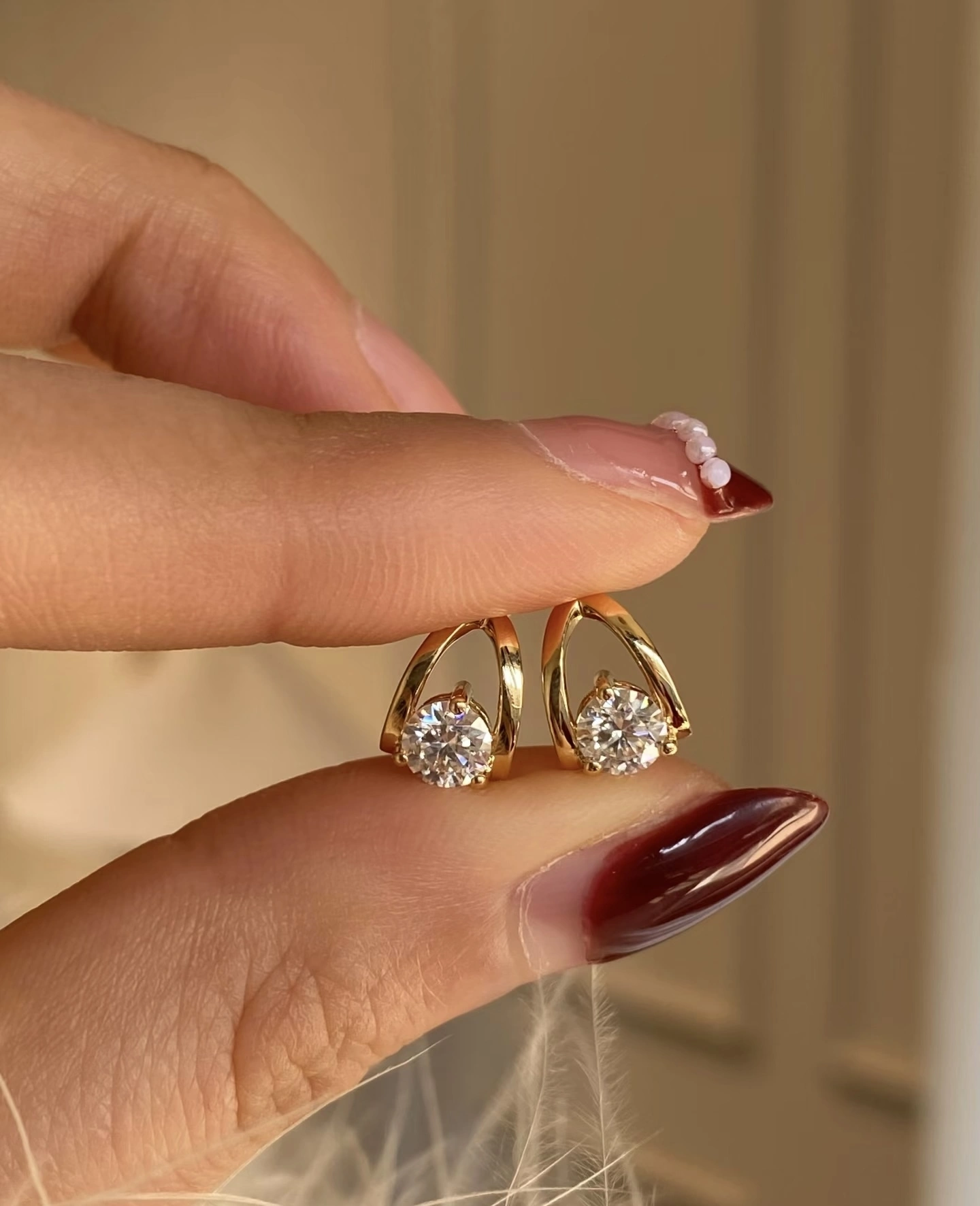 Pea Stud Earrings in 18K Yellow Gold with Round Brilliant Cut Lab-Grown Diamonds 1