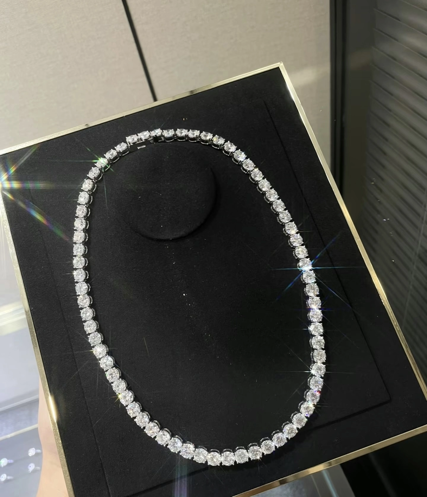 Round Brilliant Cut Lab Grown Diamond Set in 18K White Gold Luxury Necklace 1