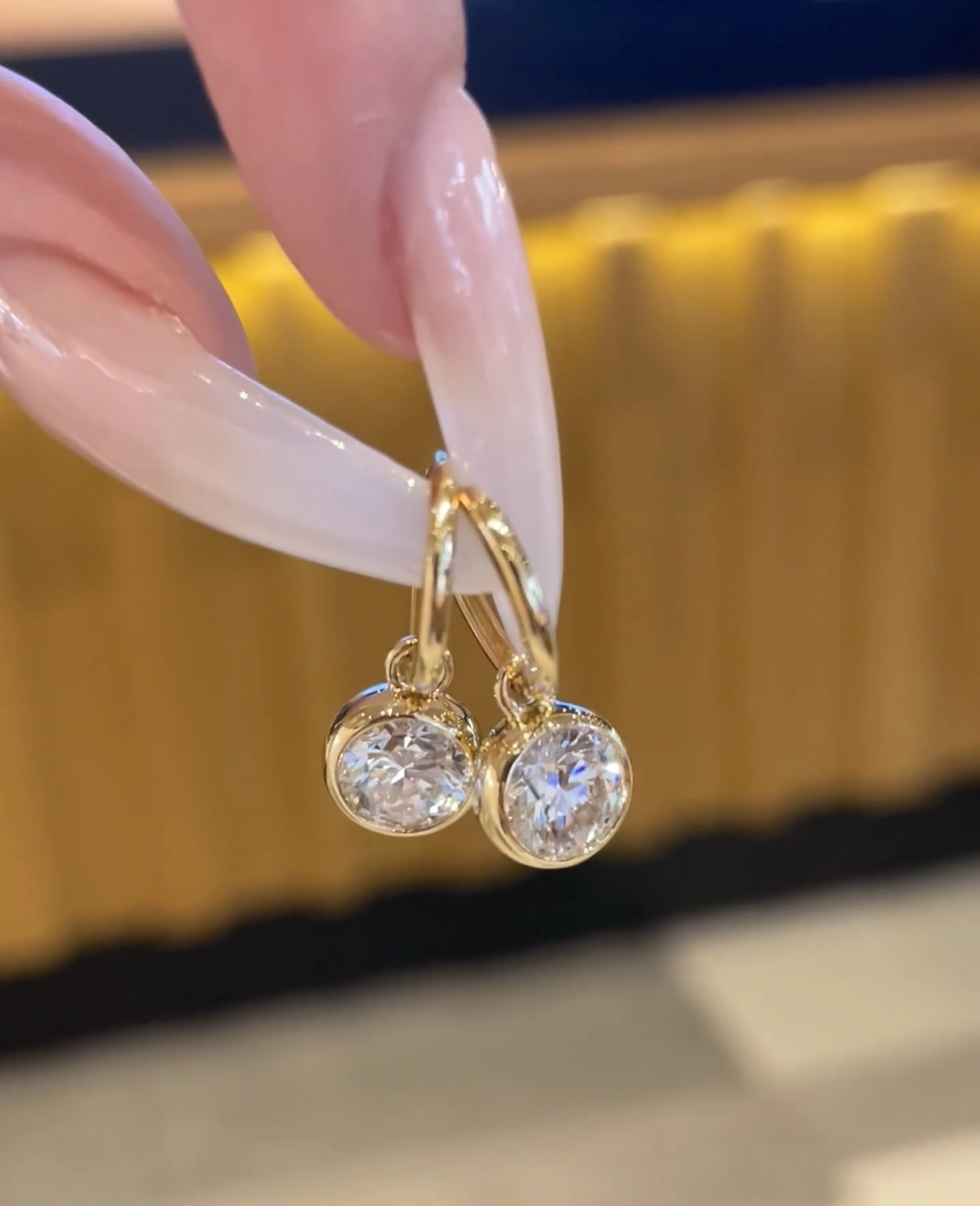 18K Lab Diamond Earrings 2ct Round Earrings Customized Lab Diamond Earrings with IGI certification 1