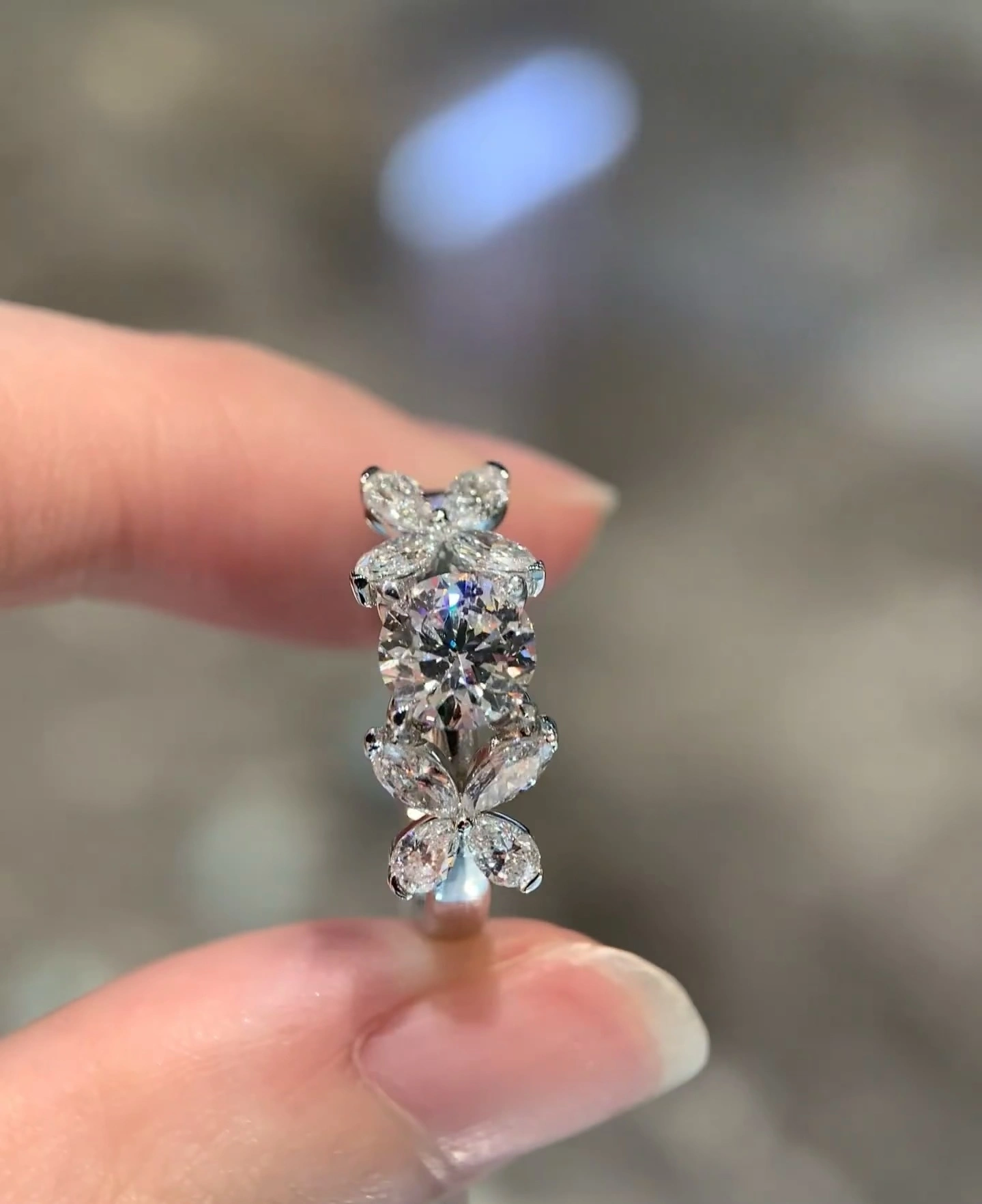 18K Lab Diamond Ring 1ct Round 4-prong engagement ring customized ring With IGI certificate 1