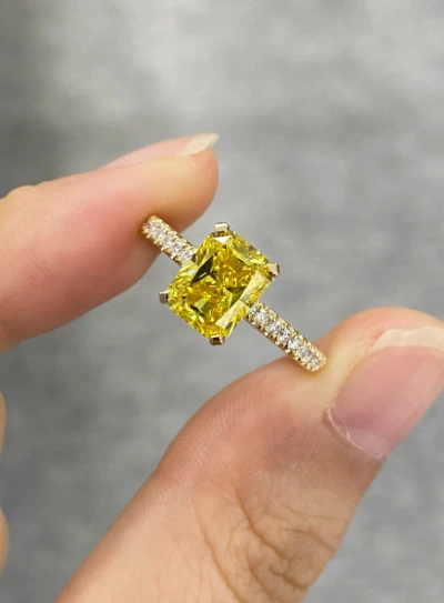 1.24Ct 18K Yelllow Gold Radiant Cut Lab Grown Yellow Diamond Ring 1