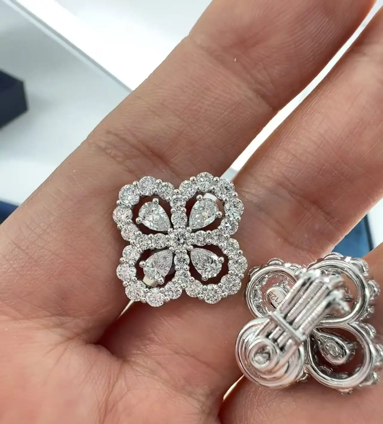 ZKZ Custom Jewelry 18K White Gold Four Leaf Clover Lab Grown Pear Diamond Earrings 1