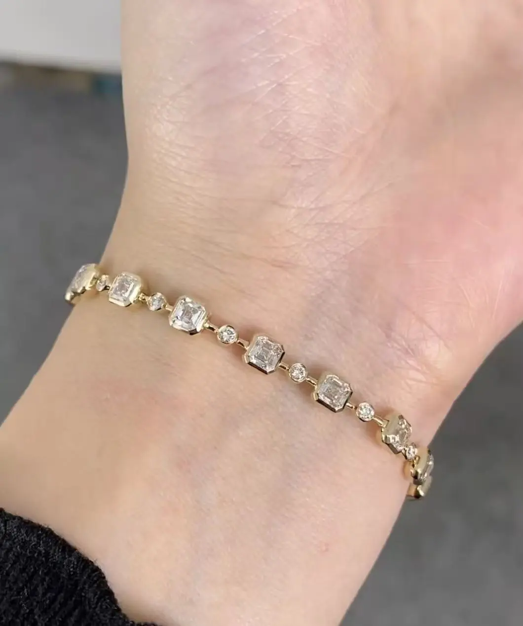 ZKZ Custom Fine Jewelry 18K Yellow Gold Lab Grown Diamond Bracelet Women Daily Wear 1