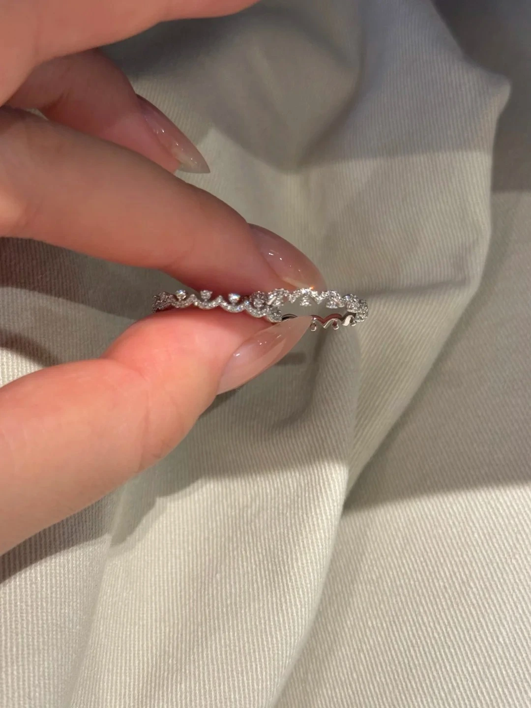 18K White Gold Lab-Grown Diamond Pavé Band Ring 1