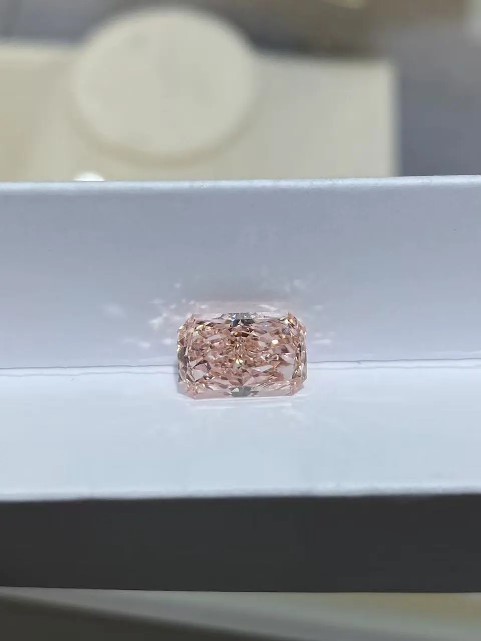 Fancy Light Pink 3.25CT Radiant VS1 Clarity  Lab-Grown Diamond For Jewelry Making IGI:788610591 1