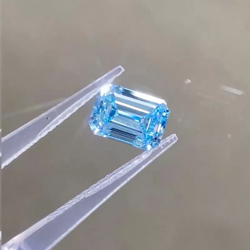 ماسة ZKZ Diamonds 10 Mohs Blue Emerald Cut، مزروعة في المختبر، 1-1.6 قيراط 1