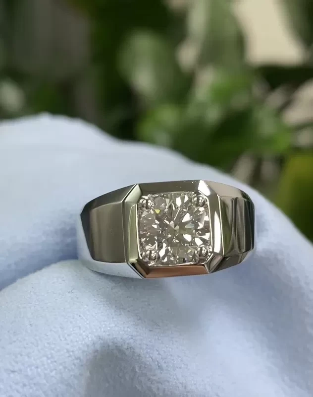 Lab Grown Diamond Men's Ring in 18K White Gold E Color for Engagement and Wedding 1