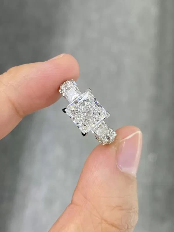 Luxury Style Princess Cut 2.5ct Lab Created Diamond D VVS 18K Gold Diamond Ring 1
