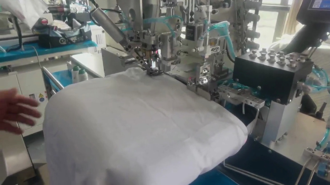 Automatic Coverstitch Bottom Hemmer Machine For T-shirts 2