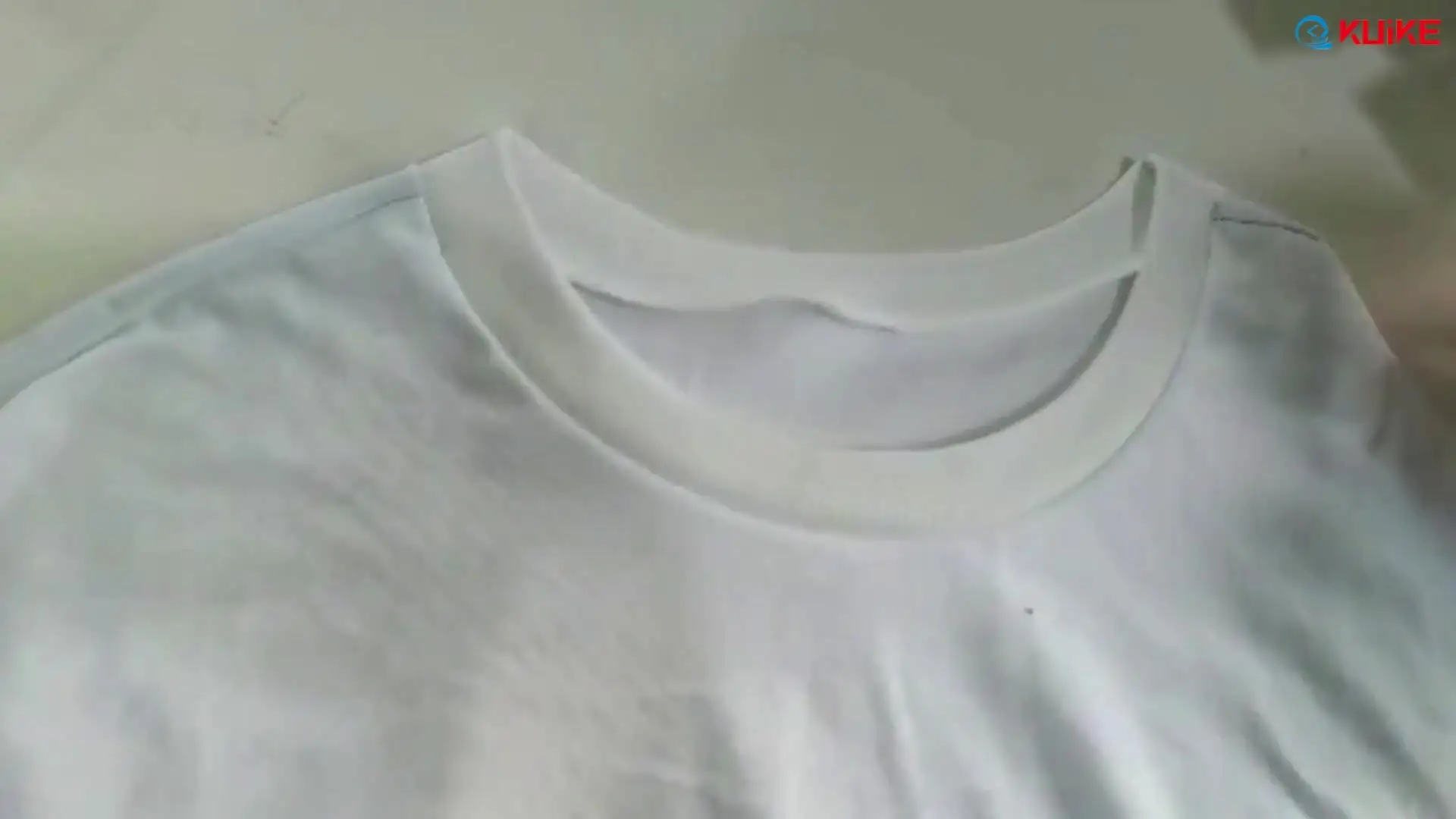 Automatic Round Collar Sewing Machine  Model   QK-343-14 1