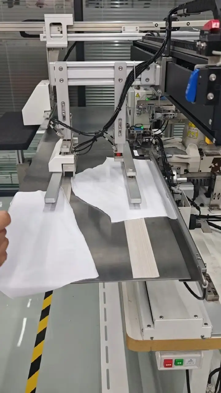 Dobladilladora automática de una sola pieza para dobladillos y mangas QK-342S 1