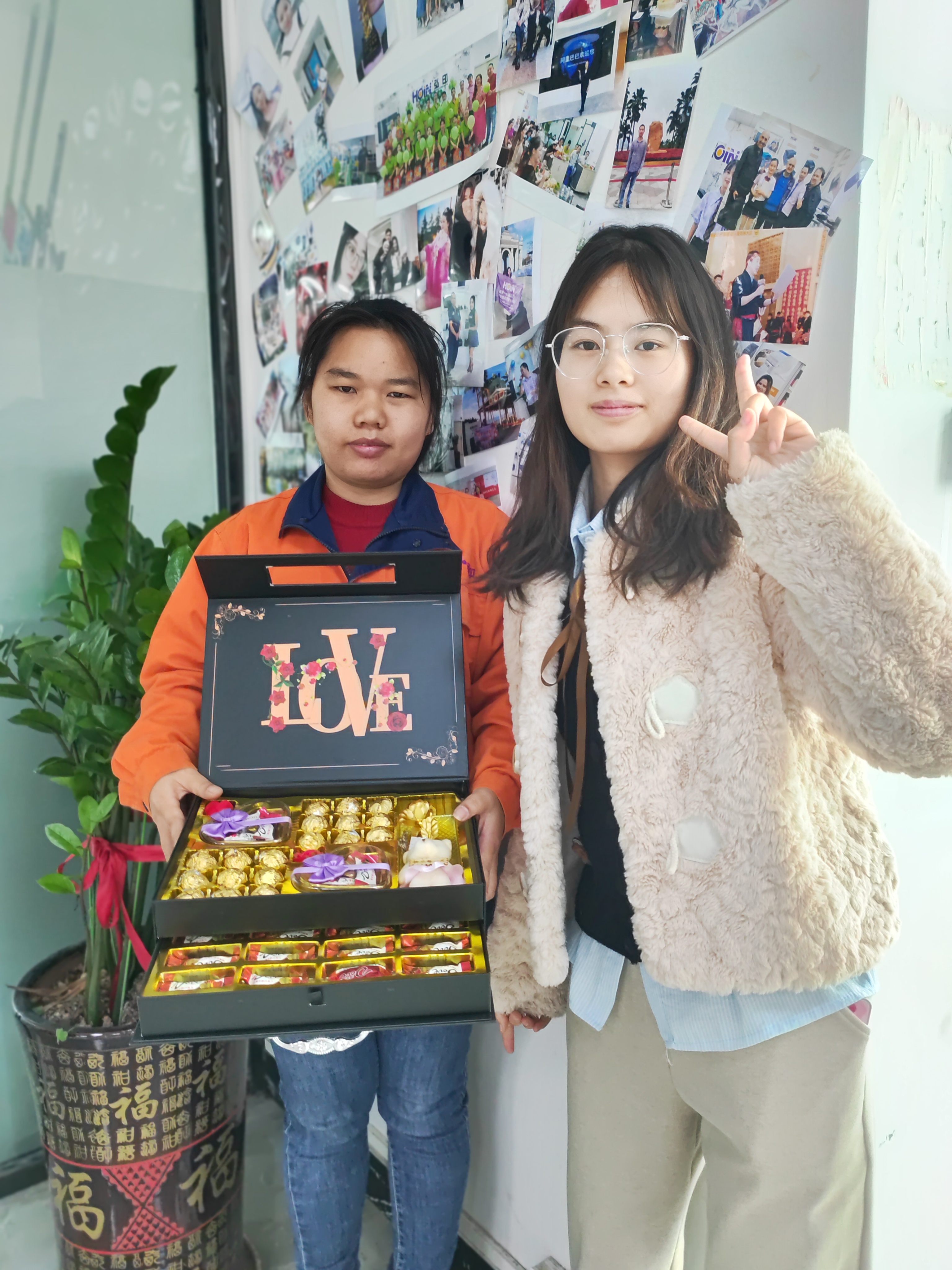 হোইন মহিলা কর্মীদের জন্য নারী দিবসের শুভেচ্ছা -- আমরা আপনার সুখী, সুস্থ এবং ধনী কামনা করি -- হোইন প্রিন্টার 6