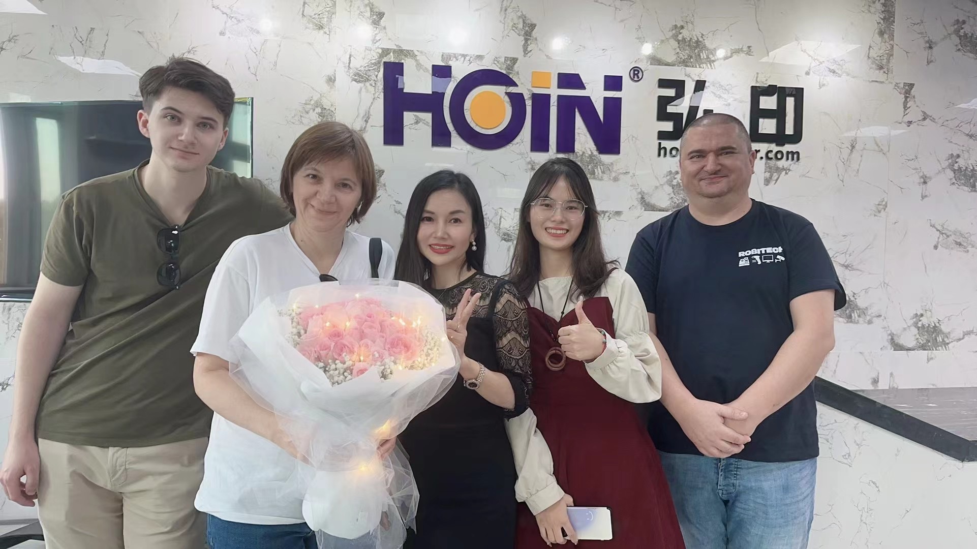 ৮০ মিমি থার্মাল প্রিন্টার সহযোগিতার পাইকারি বিষয়ে আলোচনা করতে হোইন কারখানায় আসা রবার্টের পরিবারের প্রতি আন্তরিক স্বাগত - HOIN 4