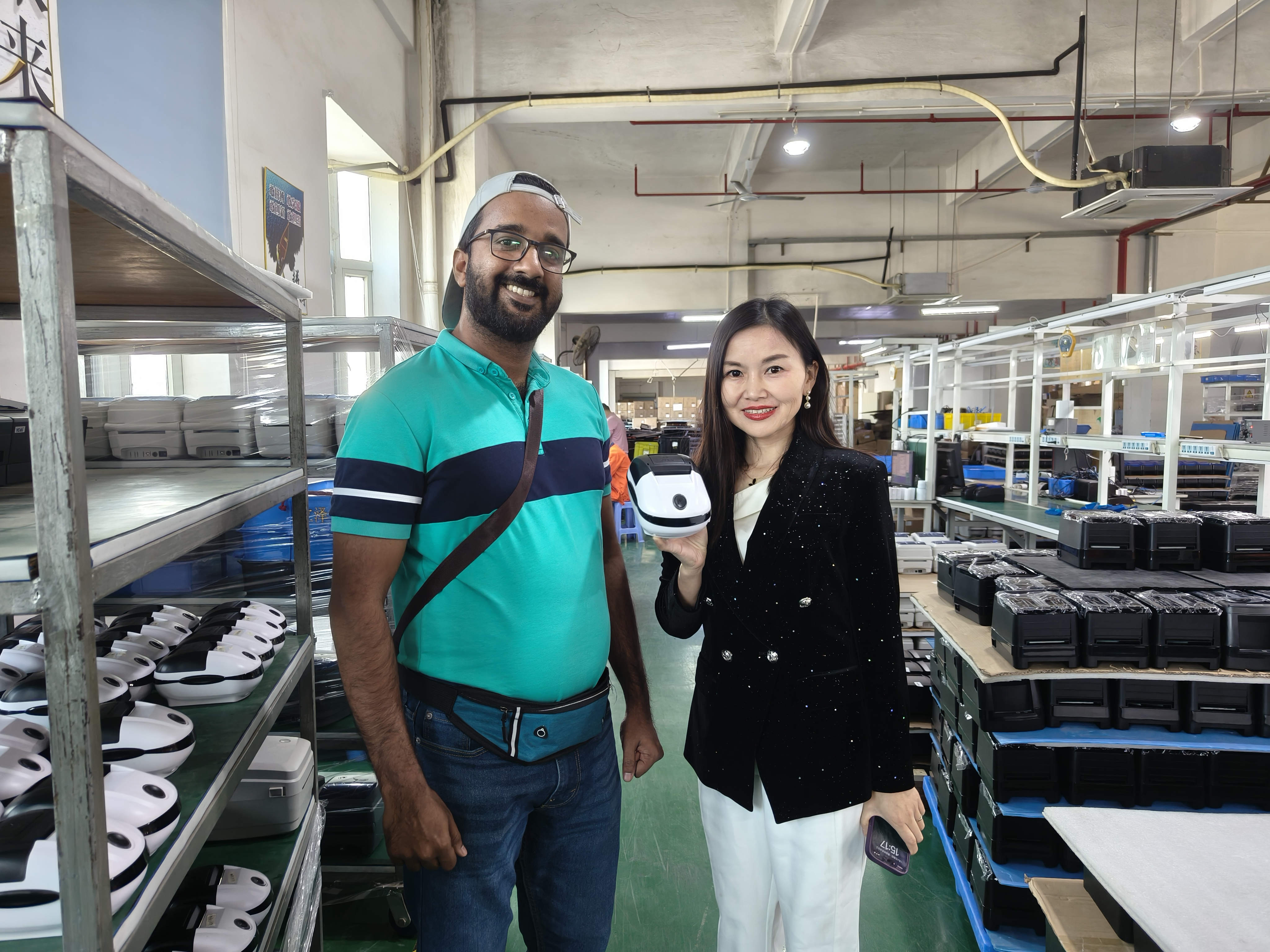 ৭ বছর পর হোইন থার্মাল প্রিন্টার কারখানায় আবার পুরনো বন্ধুর সাথে দেখা। 4