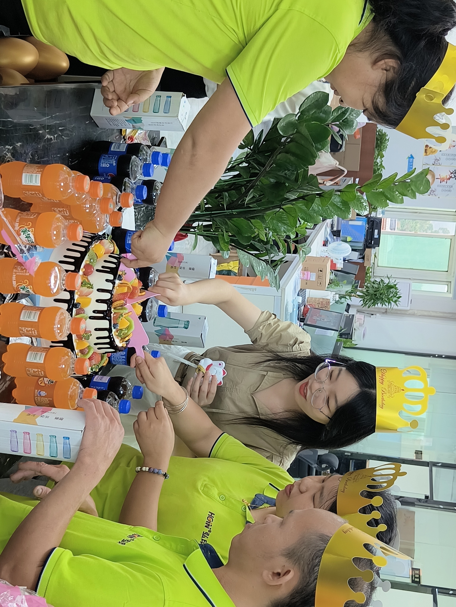 হোইন নভেম্বরের জন্মদিনের পার্টি | হোইন 4