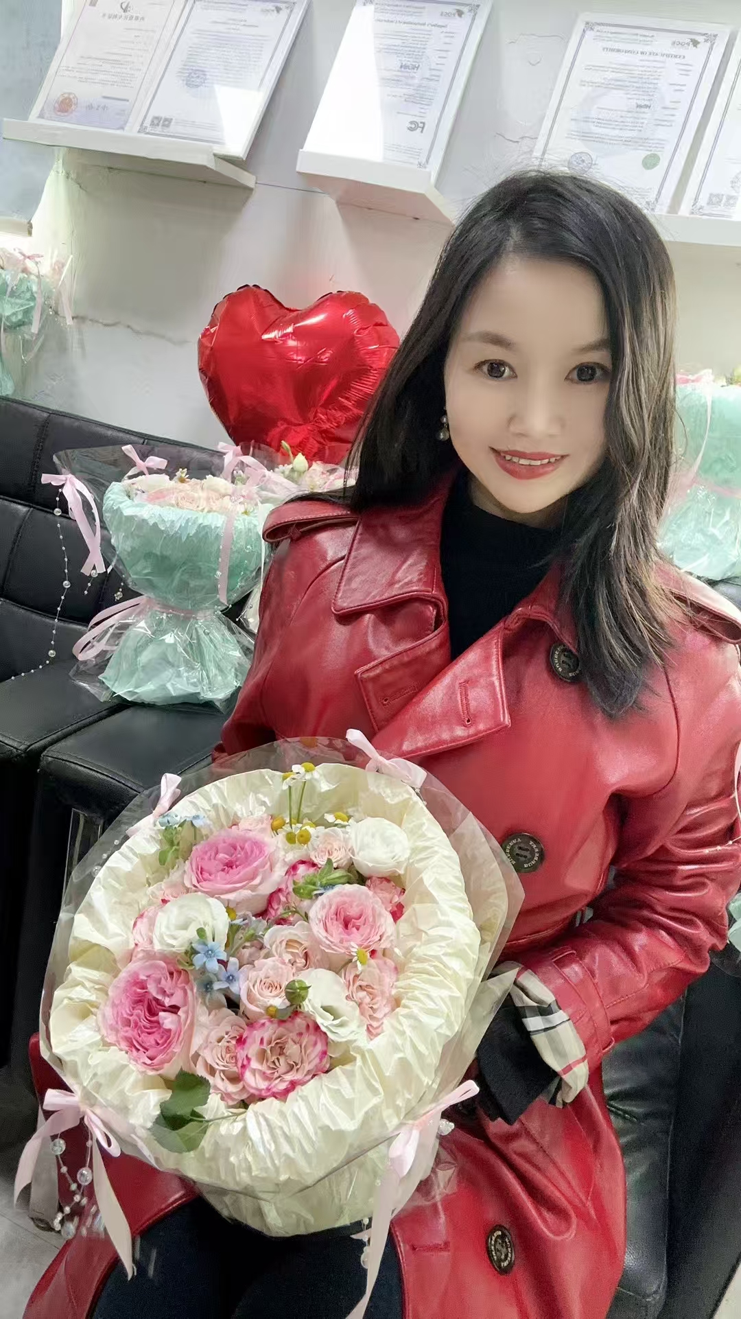 হোইন ইলেকট্রনিক্স আন্তর্জাতিক নারী দিবস উদযাপন করেছে 4