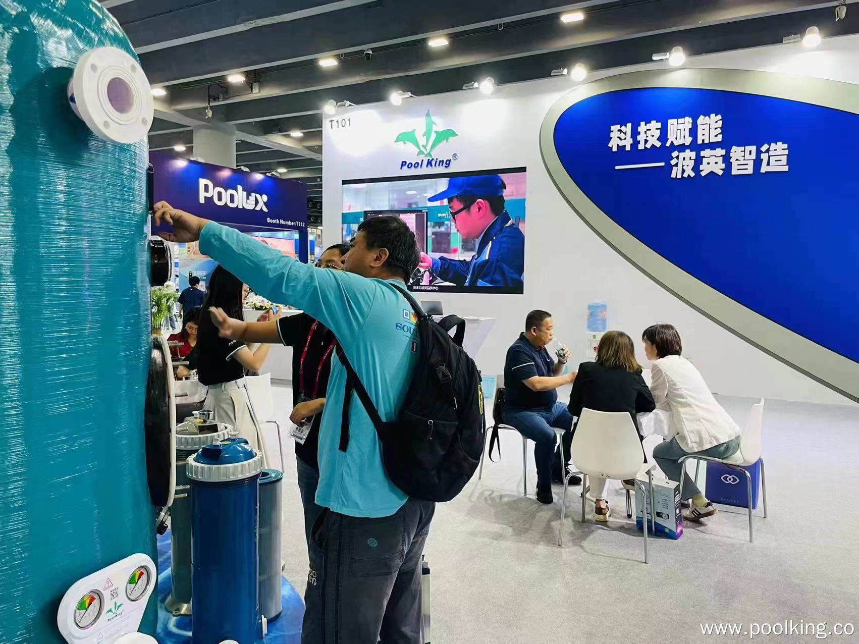 Inovativní image PoolKing na 19. ročníku Asia Pool & Lázeňská výstava 4