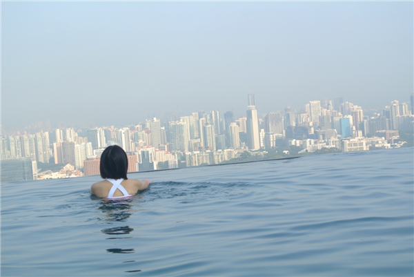 the-pools-i-have-been-to-all-bathtubs-1