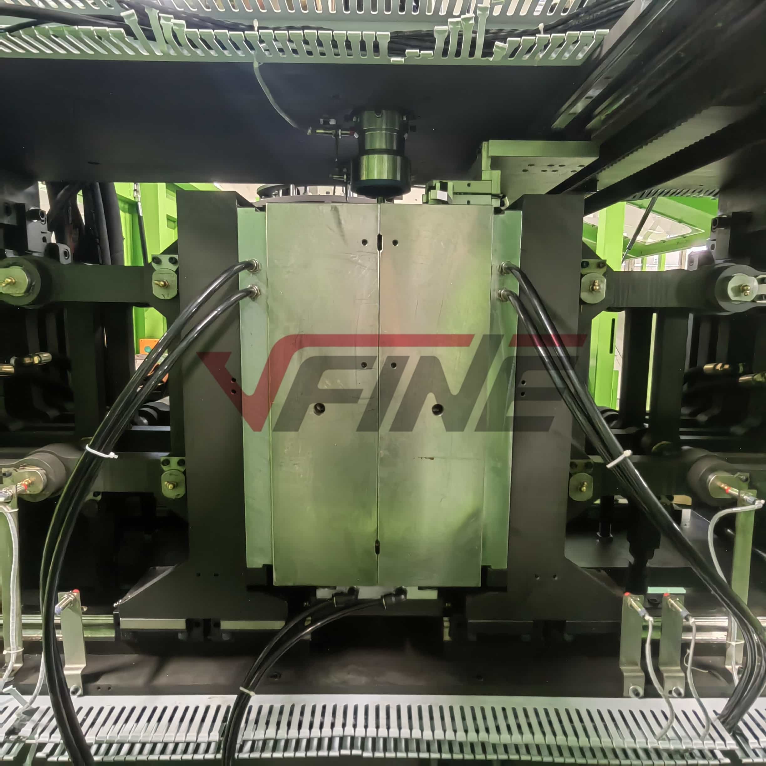 20L Big Size Bottle Blow Molding Machine 9