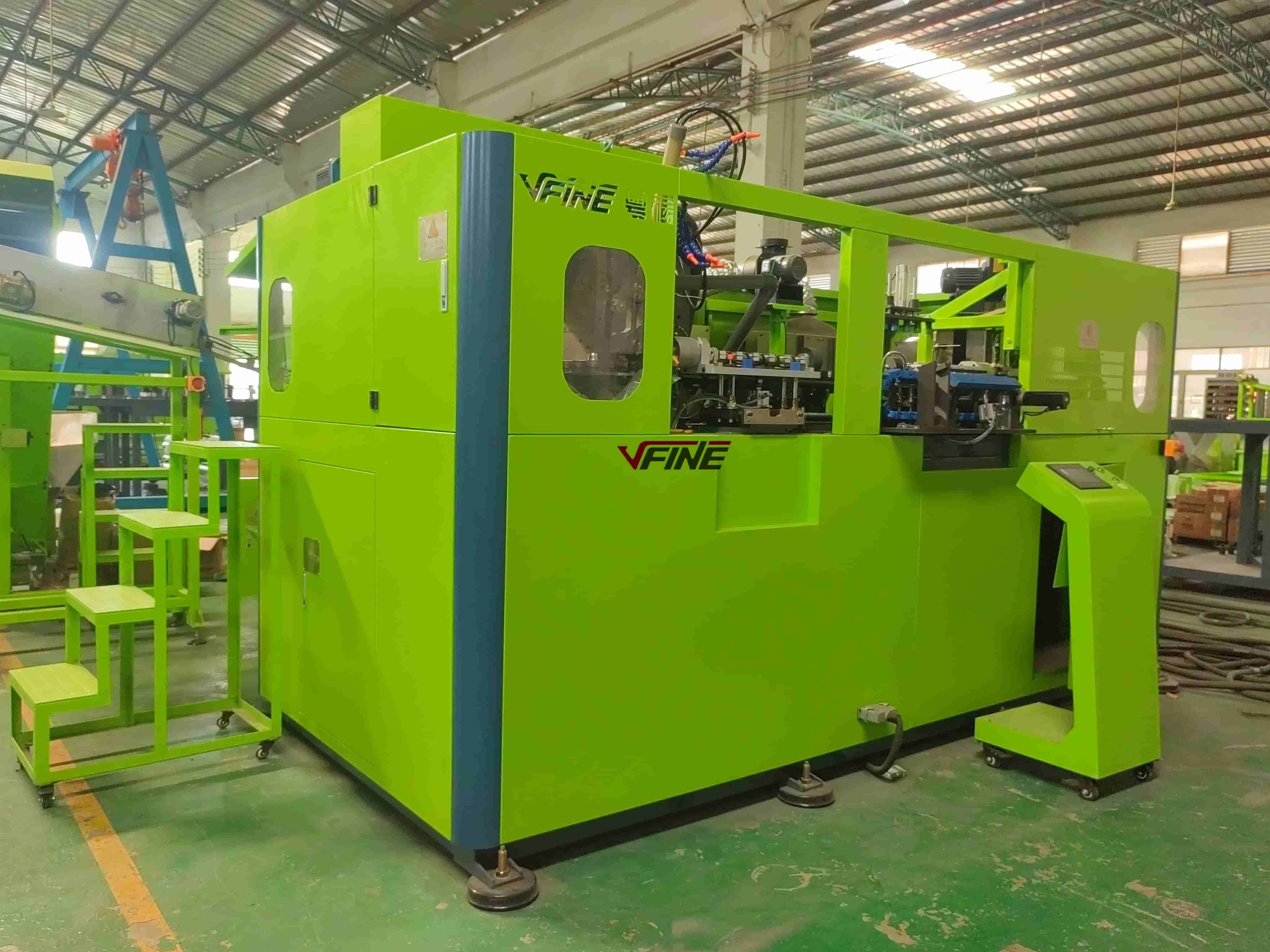 pet bottle manufacturing machine1 8