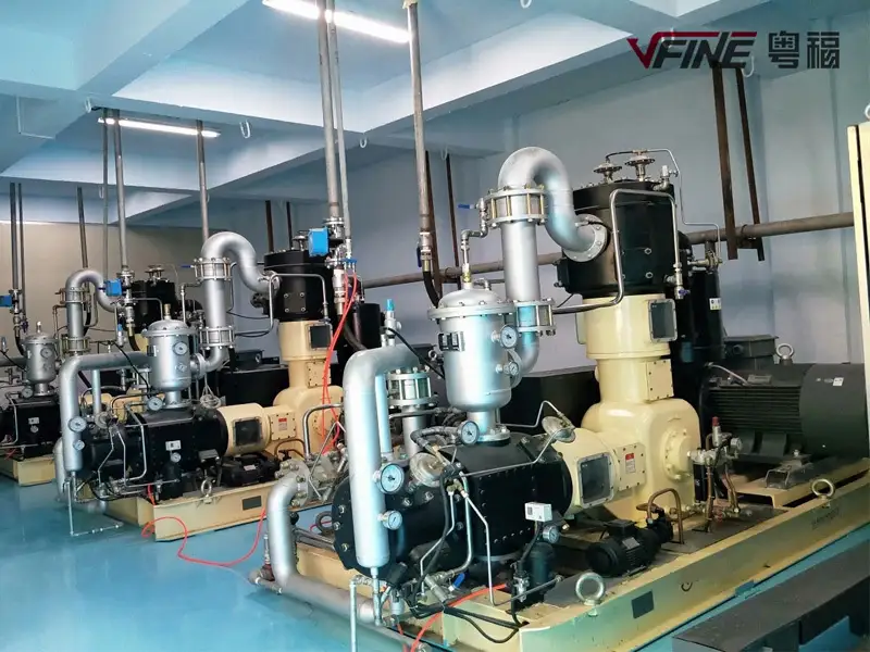 VFINE - نظام ضاغط هواء عالي الضغط خالٍ من الزيت لآلة نفخ البولي إيثيلين تيرفثالات (PET) 1