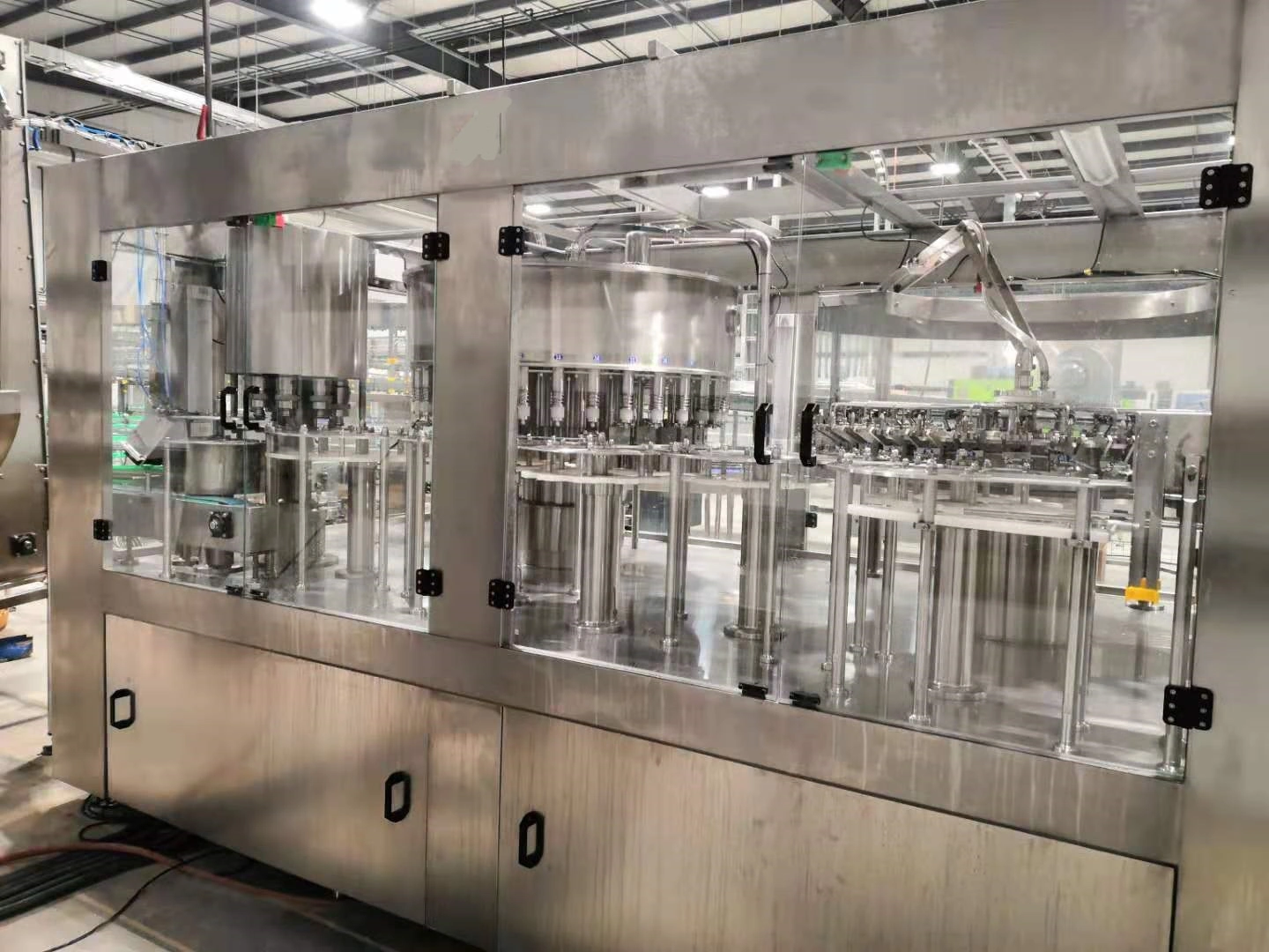 VFINE - Pet Şişe İçecekler Soda Mineral Saf Su İçecek Sıvı Dolum Üfleme Makinesi Makine Dolum Üretim Hattı Tesisi Fiyatı Su Hattı 4