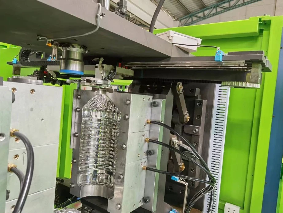 Automatic Pet Bottle Plastic Stretch Blow Blowing Blower Molding Moulding Making Manufacturing Machine 2L to 5L 4cavity