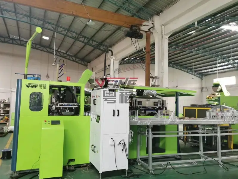 VFINE - Máquina automática de moldeo por soplado y estirado de plástico PET de 4 cavidades para la fabricación de tarros 1